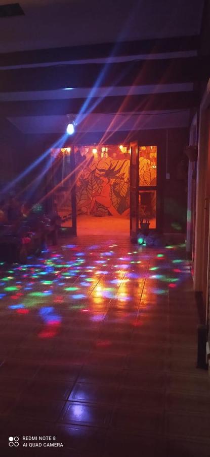Efferus Hostel Ubatuba Buitenkant foto