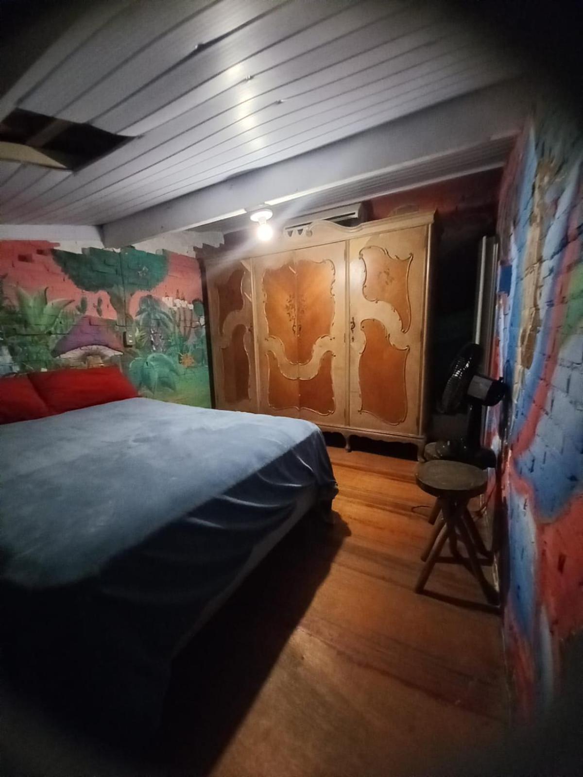 Efferus Hostel Ubatuba Buitenkant foto